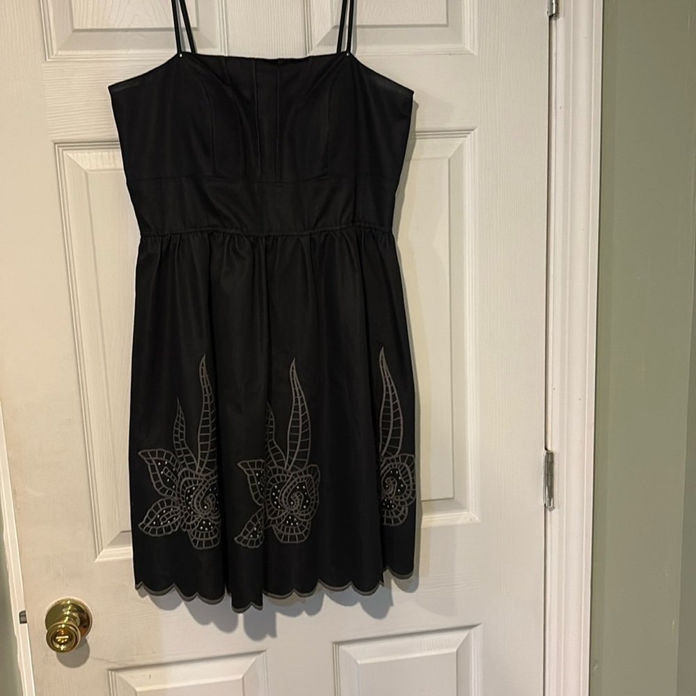 Elegant Black Dress with Embroidered Detail